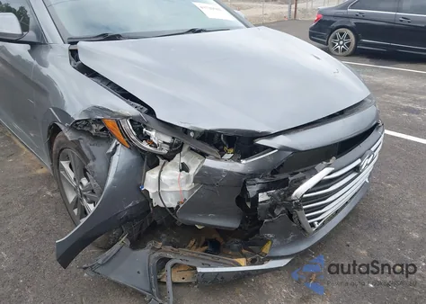 2018 Hyundai Elantra Value Edition z USA, uszkodzony, nr VIN 5NPD84LF4JH346378